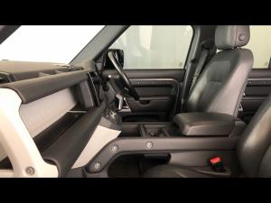 Land Rover Defender 110 D300 X-Dynamic HSE - Image 7