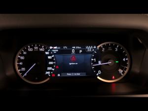 Land Rover Defender 110 D300 X-Dynamic HSE - Image 9