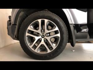 Land Rover Defender 110 D300 X-Dynamic HSE - Image 18