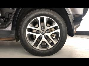 Land Rover Defender 110 D300 X-Dynamic HSE - Image 19