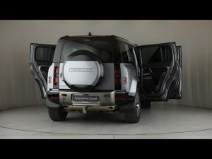 Land Rover Defender 110 D300 X-Dynamic HSE - Image 24