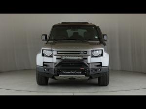 Land Rover Defender 110 D300 X-Dynamic HSE - Image 4