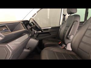 Volkswagen Caravelle 2.0BiTDI Highline 4Motion - Image 7