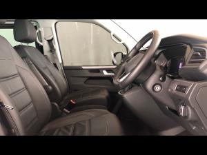 Volkswagen Caravelle 2.0BiTDI Highline 4Motion - Image 10