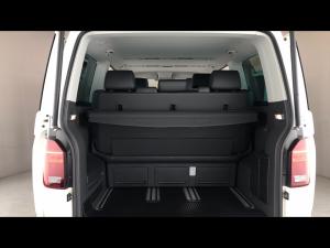 Volkswagen Caravelle 2.0BiTDI Highline 4Motion - Image 13