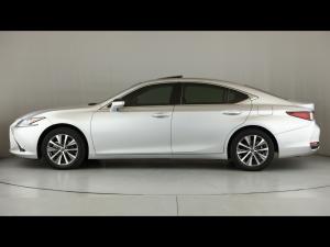 Lexus ES 250 EX - Image 22