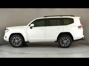 Toyota Land Cruiser 300 3.3D GX-R - Image 22