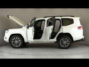 Toyota Land Cruiser 300 3.3D GX-R - Image 26