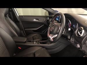 Mercedes-Benz GLA GLA200 auto - Image 10