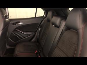 Mercedes-Benz GLA GLA200 auto - Image 11