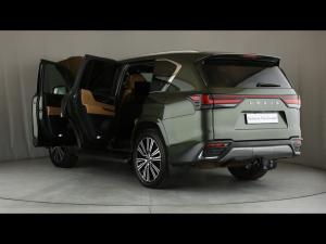 Lexus LX 600 Urban - Image 25