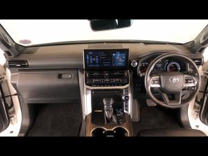 Toyota Land Cruiser 300 3.3D ZX SE - Image 6