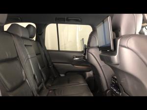 Toyota Land Cruiser 300 3.3D ZX SE - Image 12
