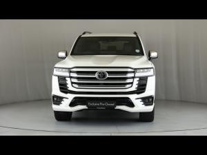 Toyota Land Cruiser 300 3.3D ZX SE - Image 4