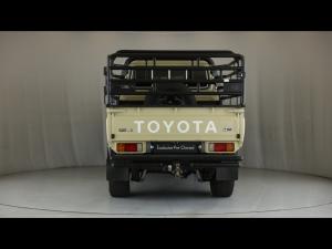 Toyota Land Cruiser 79 4.5D-4D V8 double cab LX - Image 5