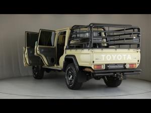 Toyota Land Cruiser 79 4.5D-4D V8 double cab LX - Image 25