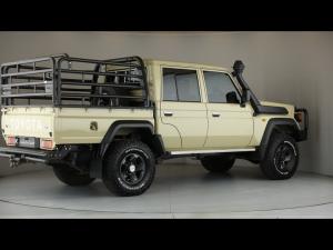 Toyota Land Cruiser 79 4.5D-4D V8 double cab LX - Image 2