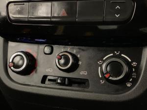 Renault Kwid 1.0 Climber 5-Door - Image 11