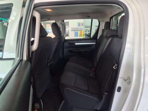 Toyota Hilux 2.4 GD-6 Raider X 4X4D/C - Image 13