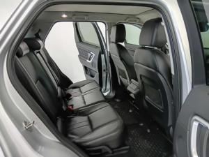 Land Rover Discovery Sport HSE Luxury TD4 - Image 9