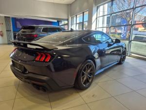 Ford Mustang Dark Horse fastback - Image 5