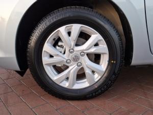 Suzuki Swift 1.2 GL+ auto - Image 12