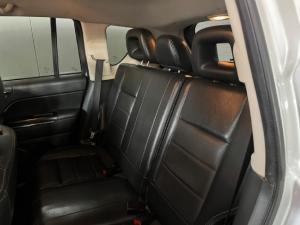 Jeep Compass 2.0L Limited auto CVT - Image 8