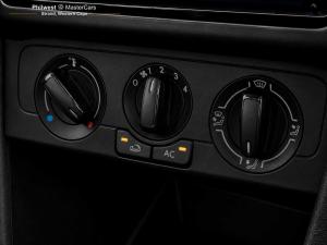 Volkswagen Polo Vivo hatch 1.4 - Image 24