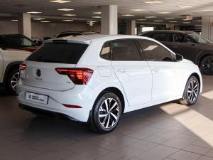 Volkswagen Polo hatch 1.0TSI Life manual - Image 10