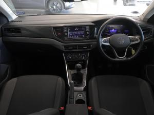 Volkswagen Polo hatch 1.0TSI Life manual - Image 12
