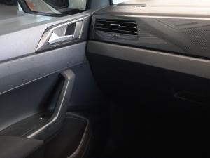 Volkswagen Polo hatch 1.0TSI Life manual - Image 19