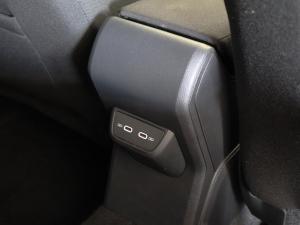 Volkswagen Polo hatch 1.0TSI Life manual - Image 20