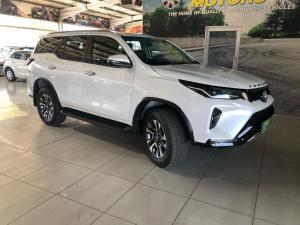 Toyota Fortuner 2.4GD-6 4x4 - Image 2