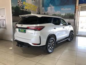 Toyota Fortuner 2.4GD-6 4x4 - Image 4
