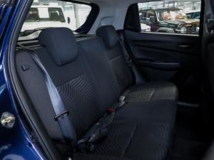 Suzuki Swift 1.2 GLX manual - Image 9