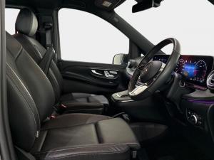 Mercedes-Benz V250d Avantgarde AMG automatic - Image 14