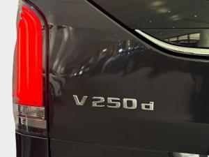 Mercedes-Benz V250d Avantgarde AMG automatic - Image 19