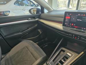 Volkswagen Golf 1.4TSI Life Plus - Image 12