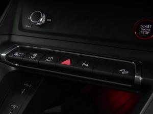Audi RSQ3 quattro - Image 26