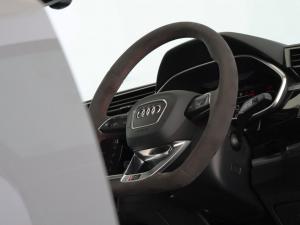 Audi RSQ3 quattro - Image 28