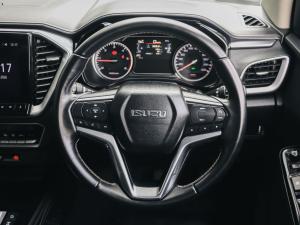 Isuzu D-Max 3.0TD double cab LSE - Image 28
