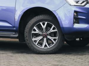 Isuzu D-Max 3.0TD double cab LSE - Image 2