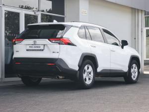 Toyota RAV4 2.0 GX auto - Image 11