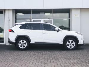 Toyota RAV4 2.0 GX auto - Image 7