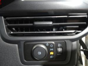 Ford Tourneo Custom 2.0SiT Trend LWB - Image 27