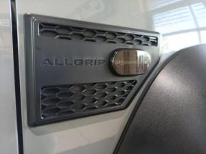 Suzuki Jimny 1.5 GLX AllGrip 3-door auto - Image 17