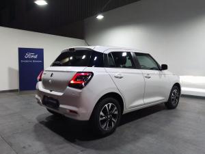 Suzuki Swift 1.2 GLX auto - Image 28
