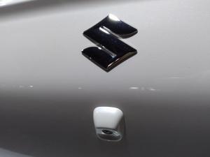 Suzuki Swift 1.2 GLX auto - Image 5