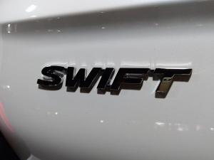 Suzuki Swift 1.2 GLX auto - Image 6