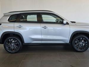 Suzuki Grand Vitara 1.5 GL manual - Image 2